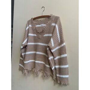 Main Strip Women's Pullover Sweater Size‎ Small 100% ACRYLIC Light weight.